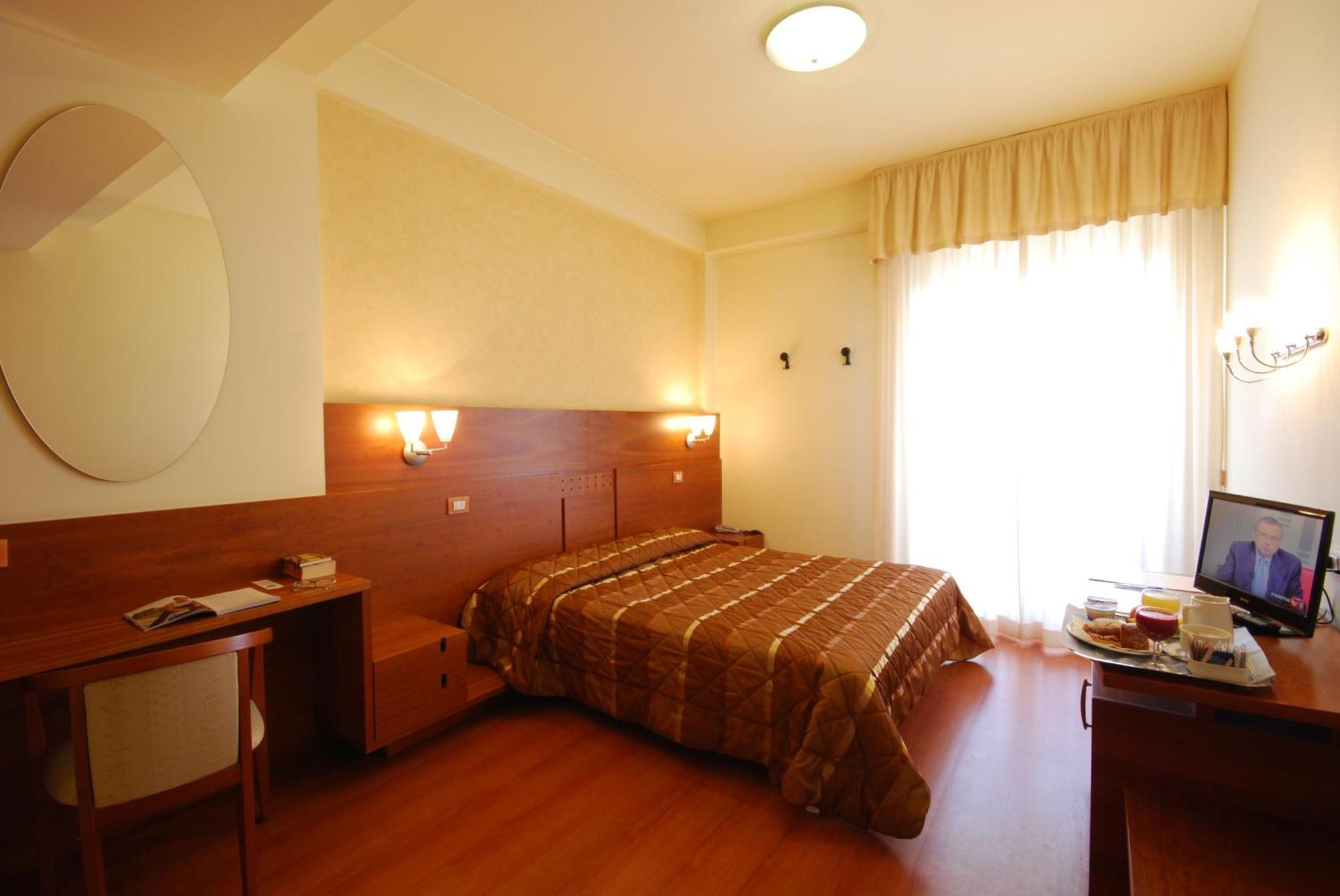 Hotel Gala Pesaro Ngoại thất bức ảnh