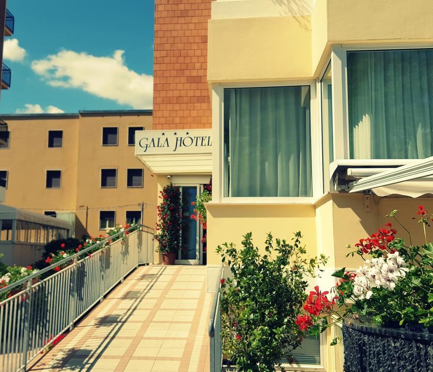 Hotel Gala Pesaro Ngoại thất bức ảnh